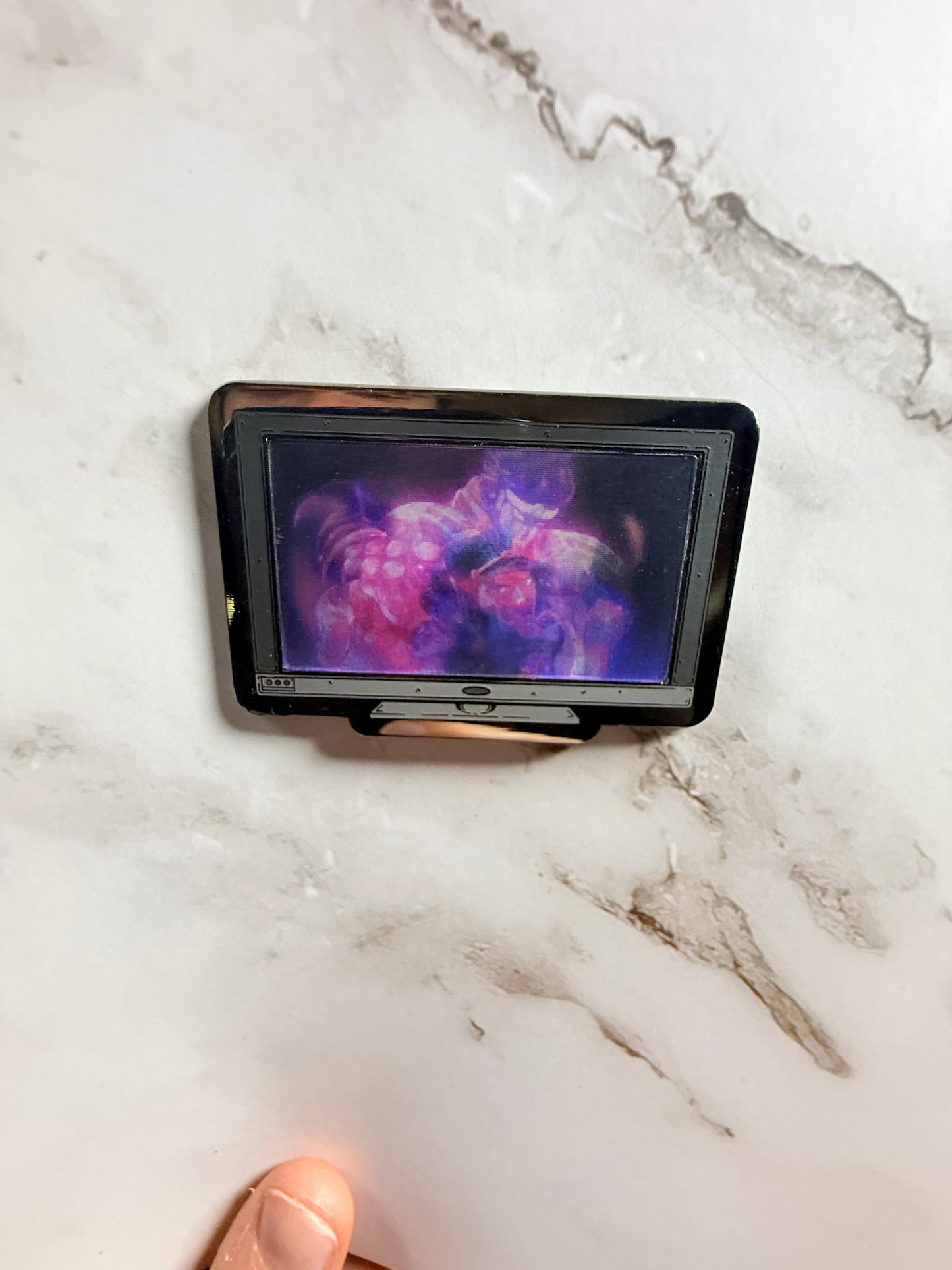 Monitor Lenticular Star Platinum Enamel Pin