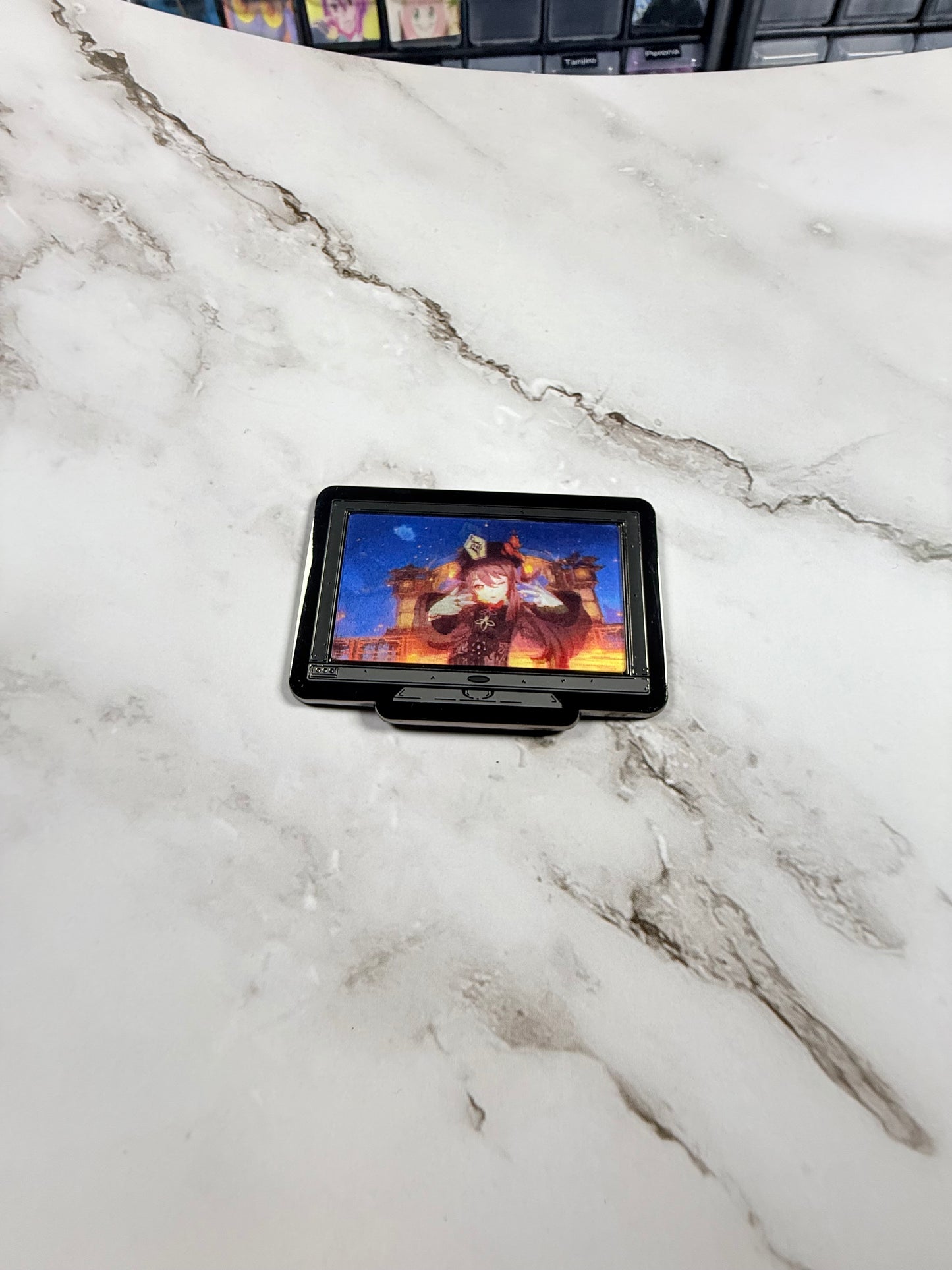 Monitor Lenticular {Genshin} Hu Tao Enamel Pin