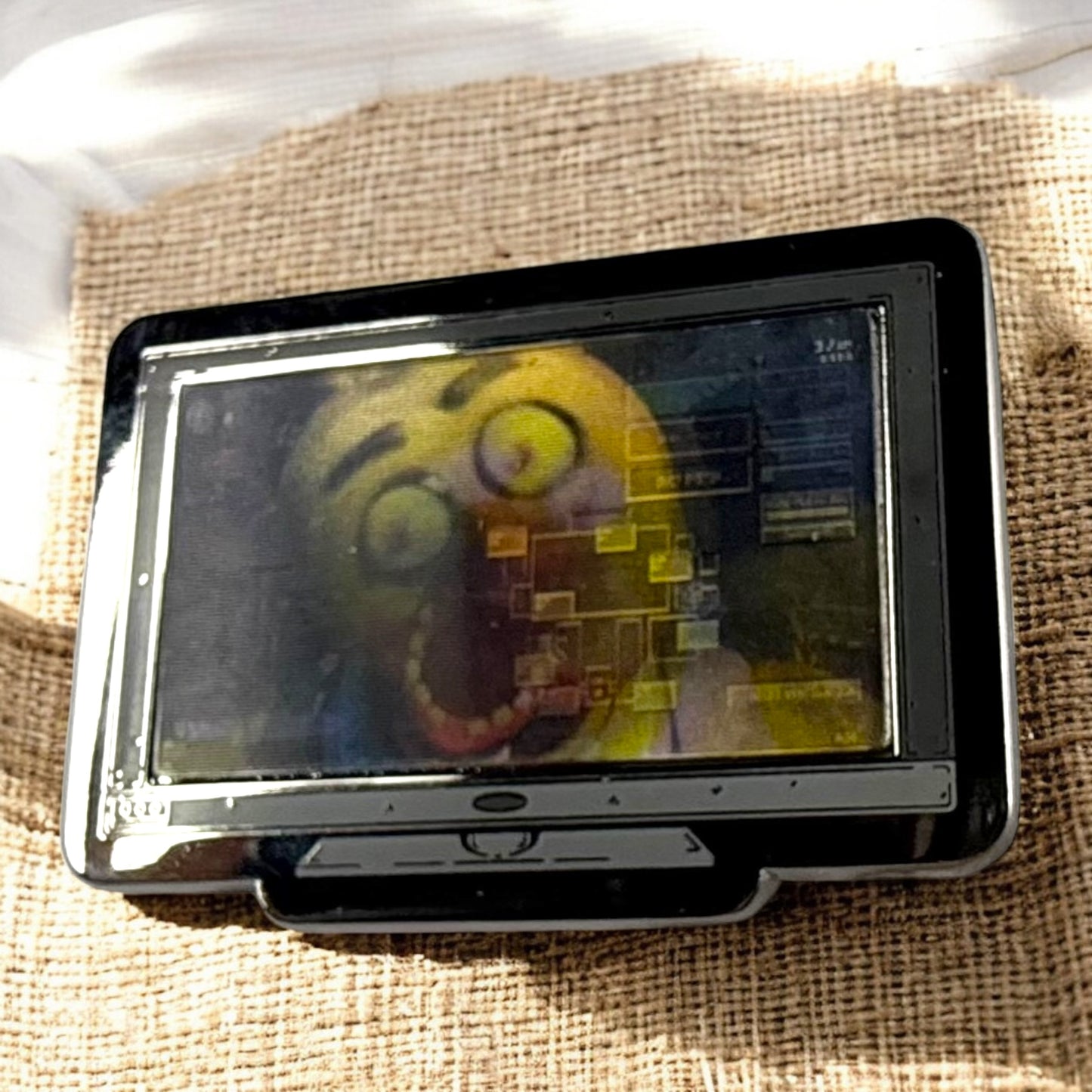 Monitor Lenticular {FNAF} Chika Enamel Pin